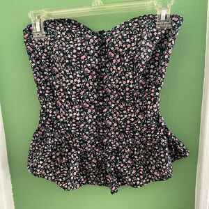 Strapless, zipped corset top